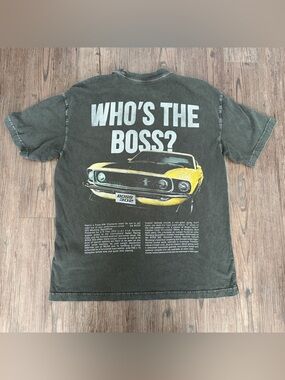 ABERCROMBIE & FITCH GARMENT DYED MUSTANG WHO’S THE BOSS T-SHIRT BLACK MEN SMALL